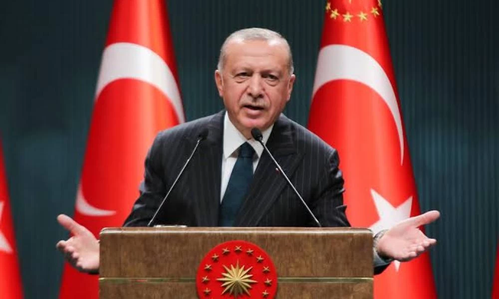 Νέες προκλητικές δηλώσεις Ερντογάν: "Ό,τι και να κάνουν δε θα μας σταματήσουν"